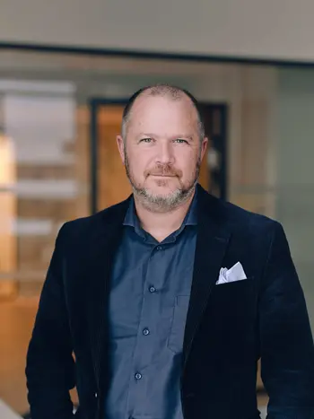 MENON PORTRAITS 01305 LOWRES