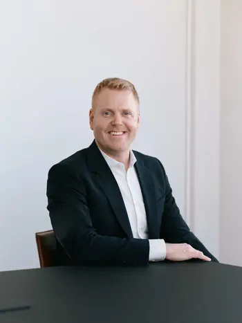 MENON PORTRAITS 02662 LOWRES