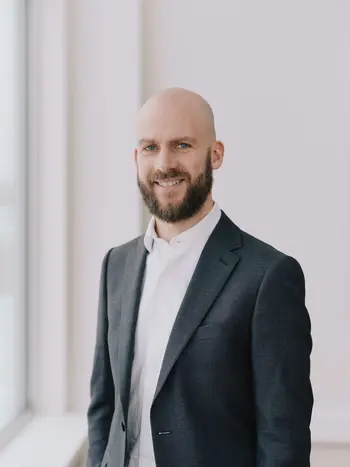 MENON PORTRAITS 00585 LOWRES