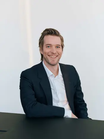 MENON PORTRAITS 02148 LOWRES