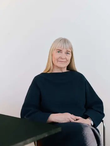 MENON PORTRAITS 03406 LOWRES