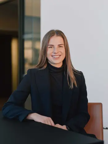 MENON PORTRAITS 03863 LOWRES