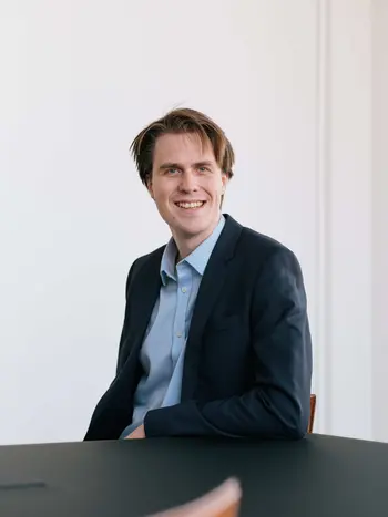 MENON PORTRAITS 02003 LOWRES