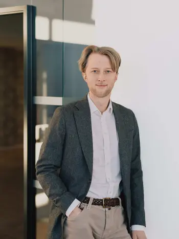 MENON PORTRAITS 03628 LOWRES