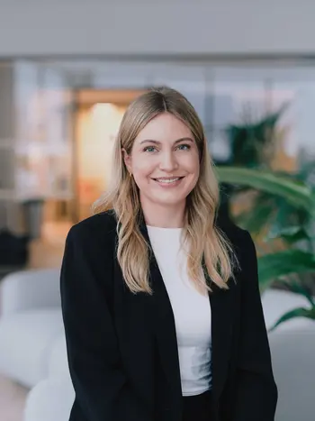 MENON PORTRAITS 00365 LOWRES