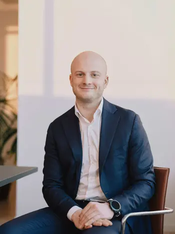 MENON PORTRAITS 04020 LOWRES