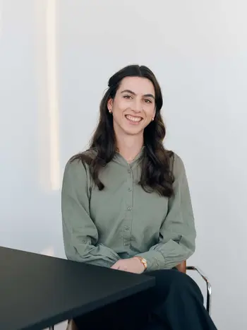 MENON PORTRAITS 02174 LOWRES