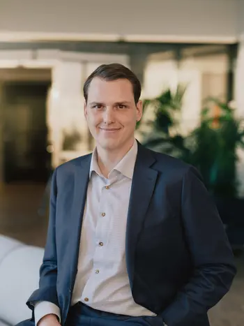 MENON PORTRAITS 03815 LOWRES